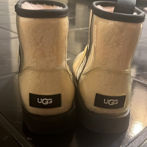 Women’s Ugg Classic Clear boots - Picture 6 of 8